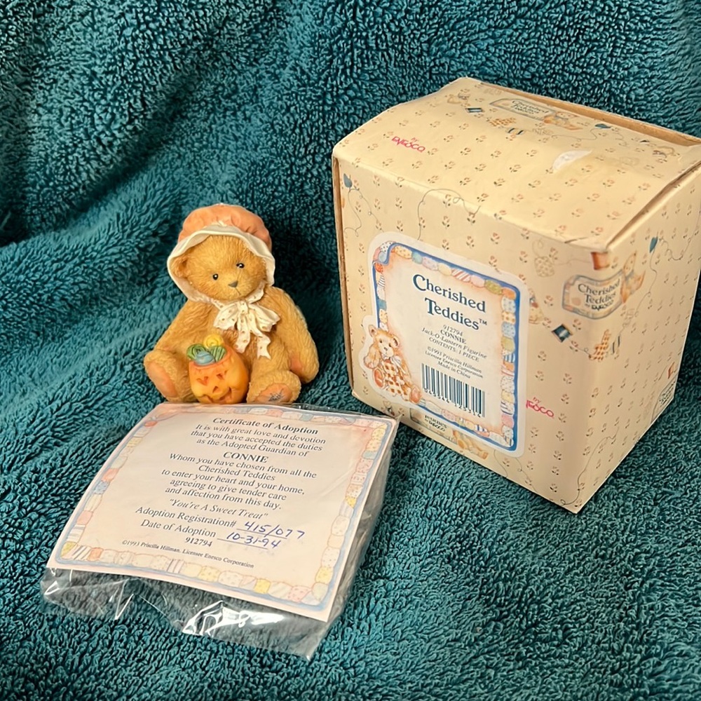 Cherished Teddies Connie Jack-O- Lantern Figurine Original Box 1993 Edition